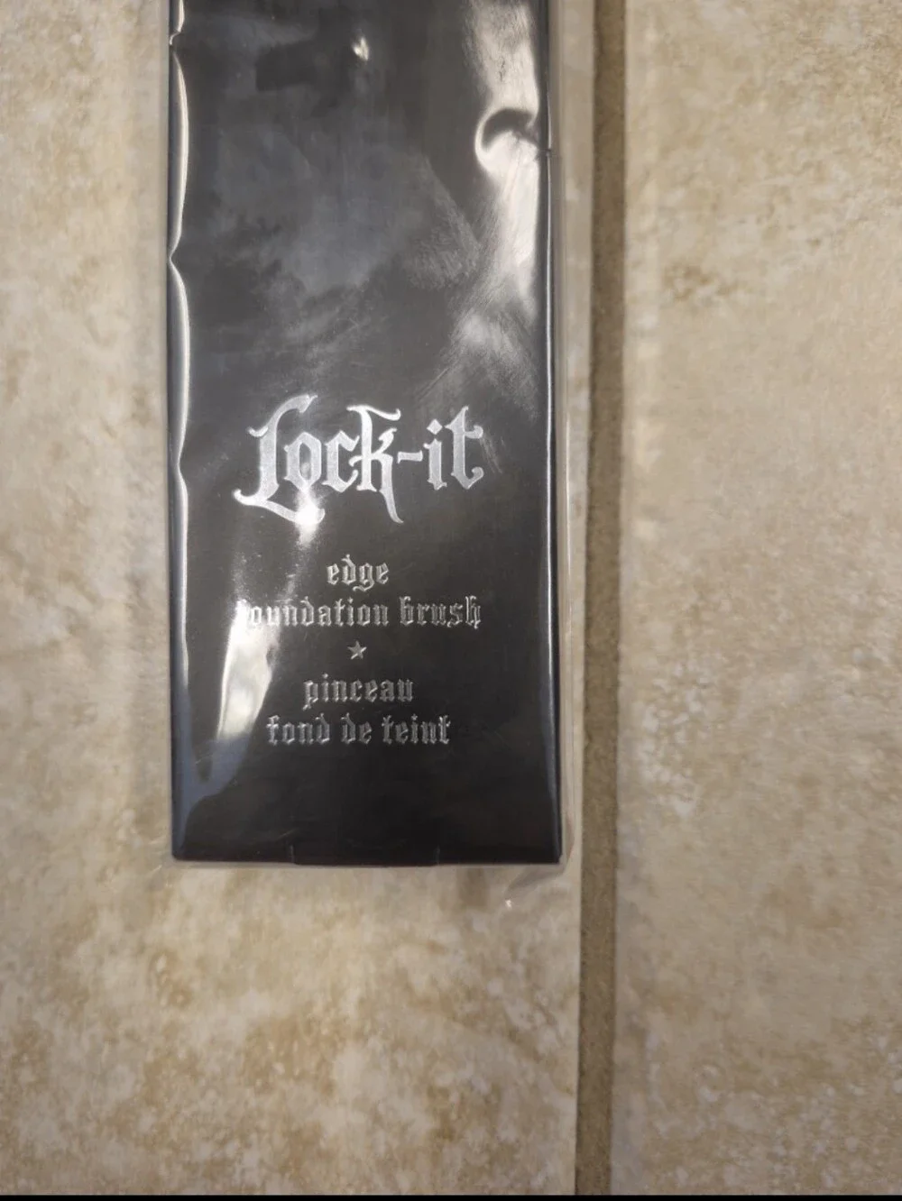 Kat Von D Lock-It Foundation Brush